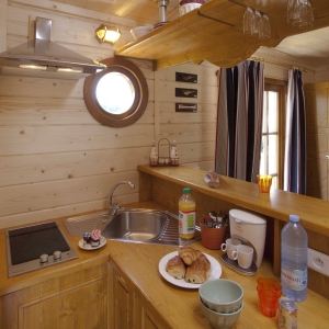 Image hebergement insolite CABANE DE SAM