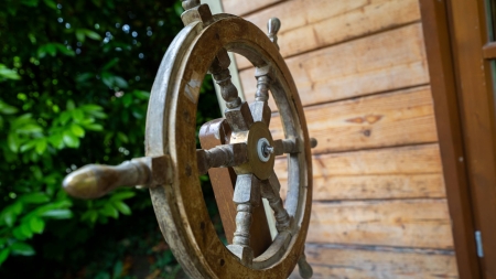 Image hebergement insolite CABANE DE SAM