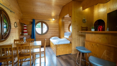 Image hebergement insolite CABANE DE SAM