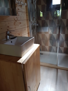 Image hebergement insolite CABANE DE GRETEL