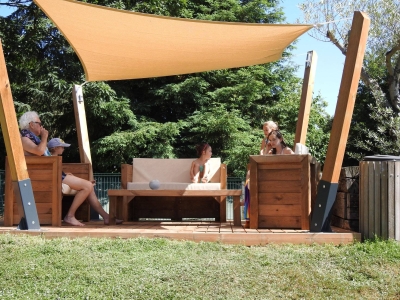 Image hebergement insolite CHALET BOIS