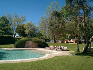 Image hebergement insolite CHALET BOIS