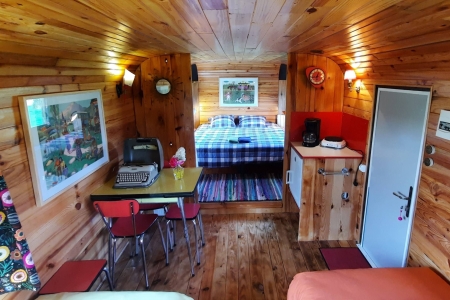 Image hebergement insolite MANOIR DU BOIS JOLY - ROULOTTE VINTAGE