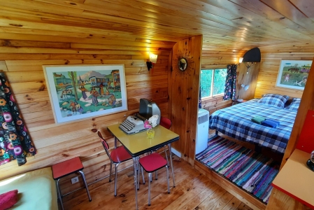 Image hebergement insolite MANOIR DU BOIS JOLY - ROULOTTE VINTAGE