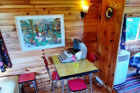 Image hebergement insolite MANOIR DU BOIS JOLY - ROULOTTE VINTAGE