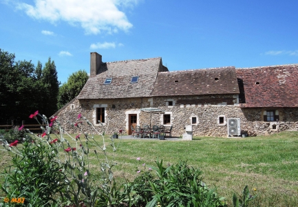 Image hebergement insolite MANOIR DU BOIS JOLY - GÎTE DU FOURNIL
