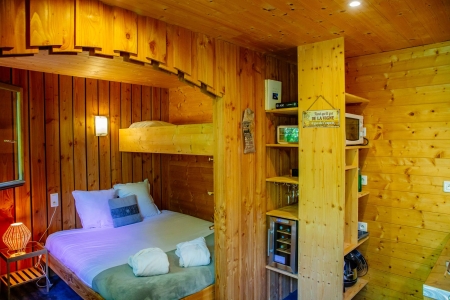 Image hebergement insolite OENOLODGE AVEC SPA