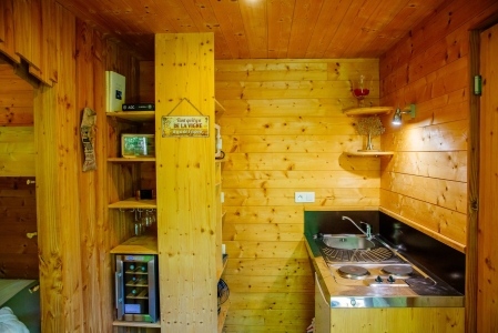 Image hebergement insolite OENOLODGE AVEC SPA