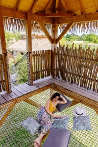 Image hebergement insolite CABANE INDONÉSIENNE AVEC SPA