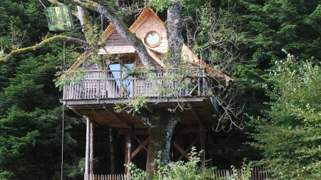 Image hebergement insolite CABANE COSY LE REPÈRE