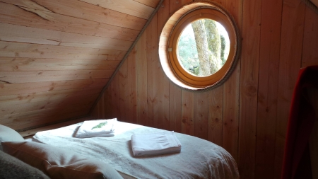 Image hebergement insolite CABANE COSY LE REPÈRE