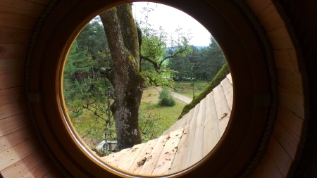 Image hebergement insolite CABANE COSY LE REPÈRE