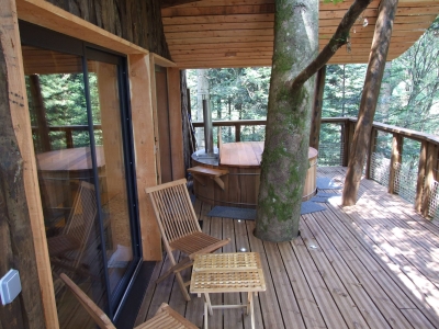Image hebergement insolite CABANE DE LUXE FORÊT
