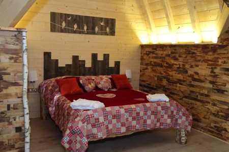 Image hebergement insolite LES CABANES JACQUOISES