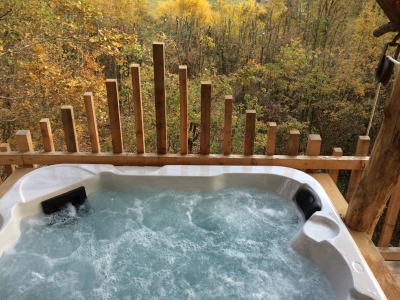 Image hebergement insolite LES CABANES JACQUOISES