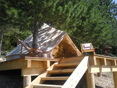 Image hebergement insolite CABANE ET ECOLODGES DE LA FERME FORTIA