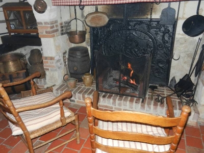 Image hebergement insolite LE GÎTE DES 3 VACHES : CHEMINEE, PISCINE ET JACUZZI