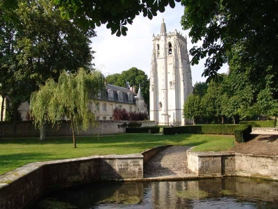 Image hebergement insolite LE GÎTE DES 3 VACHES : CHEMINEE, PISCINE ET JACUZZI