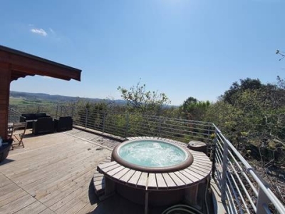 Image hebergement insolite CABANE INSOLITE AVEC SPA PRIVATIF EN ARDÈCHE