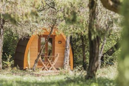Image hebergement insolite CABANE POD INSOLITE DANS LES GORGES DE L ARDECHE