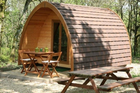 Image hebergement insolite CABANE FORESTIÈRE