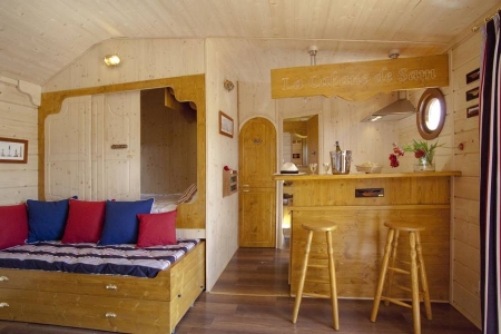 Image hebergement insolite CABANE DE SAM AVEC SPA PRIVATIF