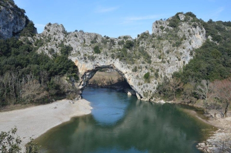 Image hebergement insolite ROULOTTE DE SAINT CERICE