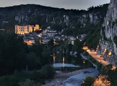 Image hebergement insolite TIPI LODGE AVEC SPA PRIVATIF EN ACCÈS ILLIMITÉ
